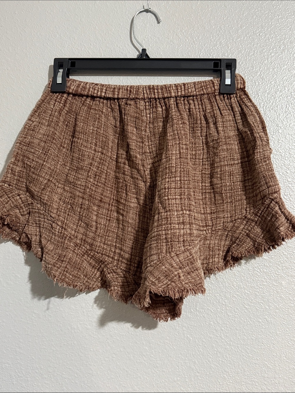 High-Waist Brown Textured Ruffle-Hem Shorts - Picture 8 of 10